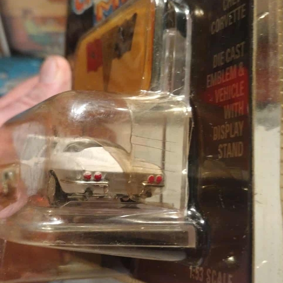 Racing Champions MINT 1:53 Scale 1963 Chevy Corvette Issue #41 - Picture 3 of 10